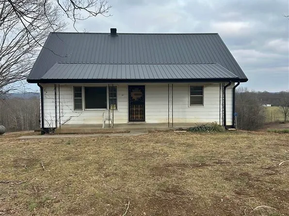 847 Locust Grove Rd, Greensburg, KY 42743