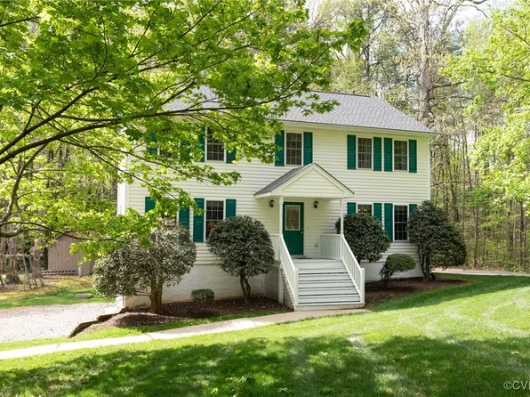 10441 Melissa Mill Rd, North Chesterfield, VA 23236