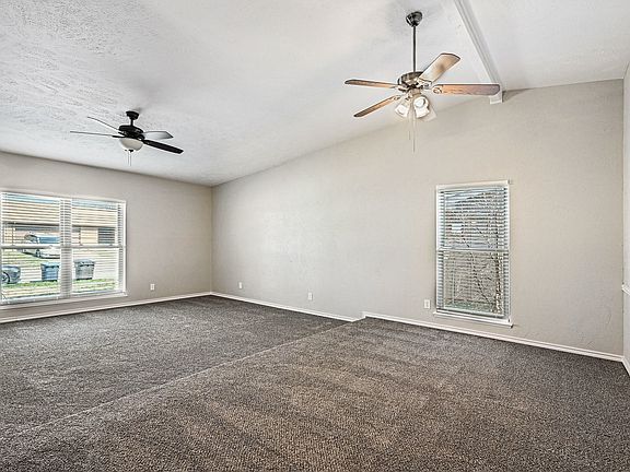 3rd image of 4208 Campion Ln