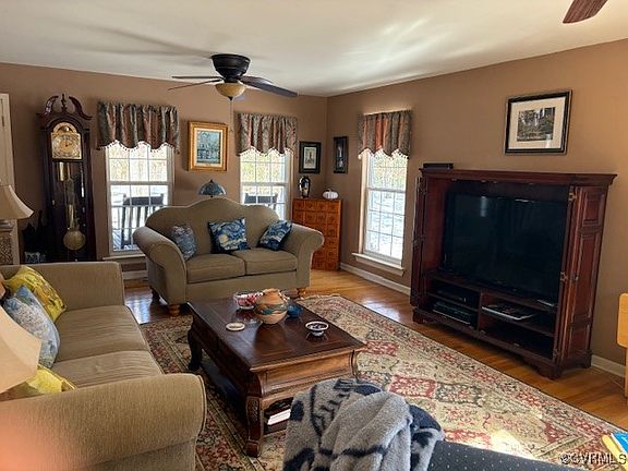 5th image of 58 Hunters Hill Ln