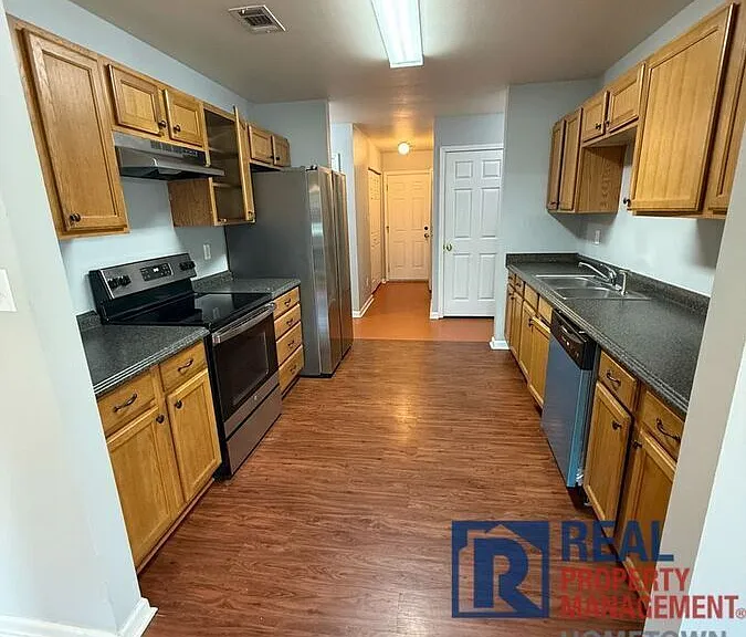 244 Palmetto St — Photo 6