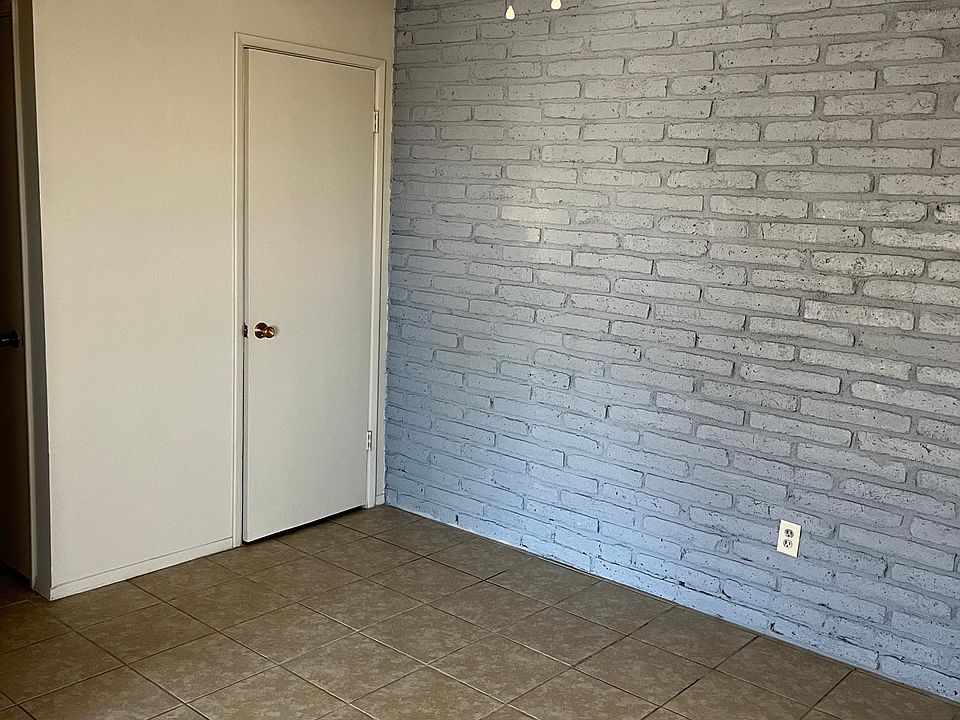 1st image of 3509 S Avenue A #8
