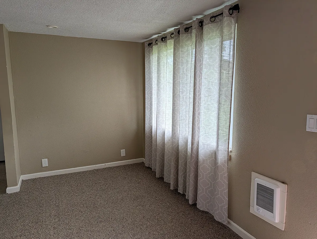 Building Photo - 1316 W Martin St