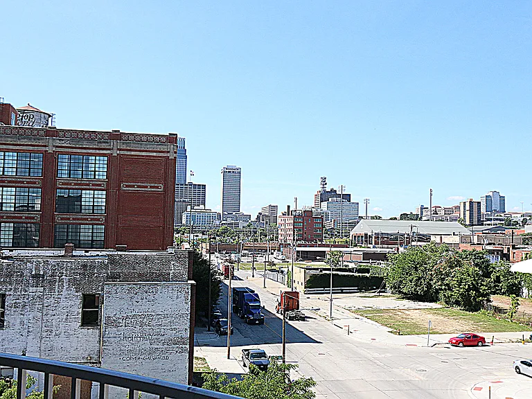 Nichol Flats — Photo 21
