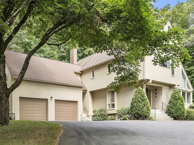 33 Valley Rd, Southborough, MA, 01772