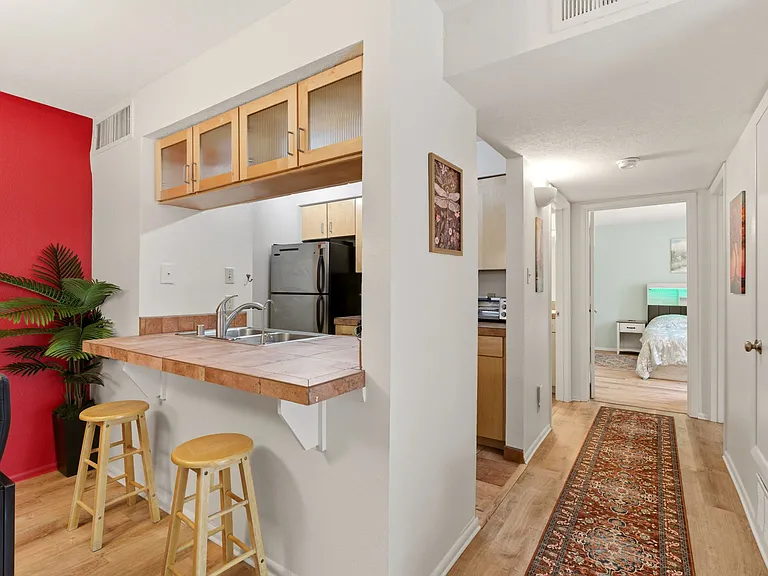941 Calle Mejia #402 — Photo 37