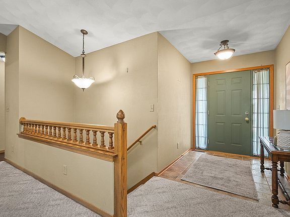 5th image of 803 Babich Ln