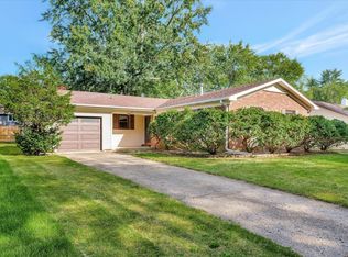 1006 Frank Dr, Champaign, IL 61821