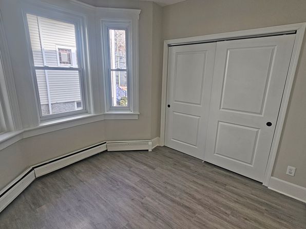 stamford-connecticut-240502497 picture