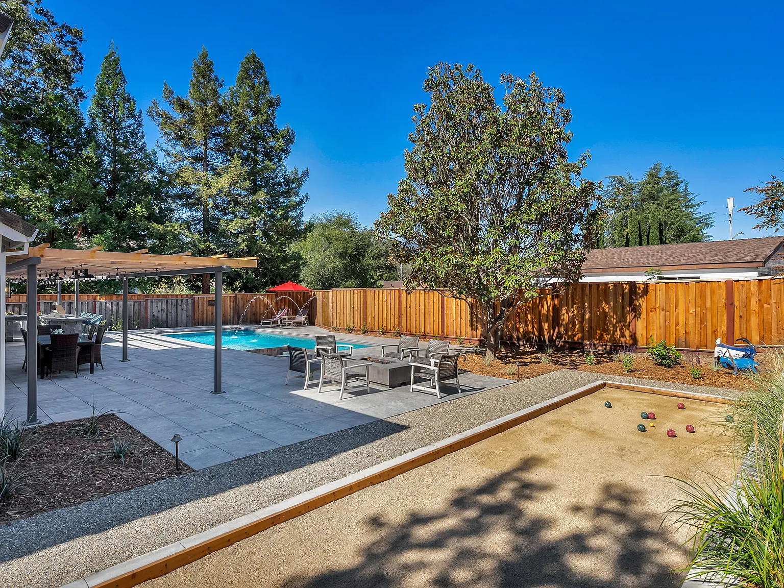 4 bed, 2.5 bath, 2113 sqft, $7,000 — Photo 4