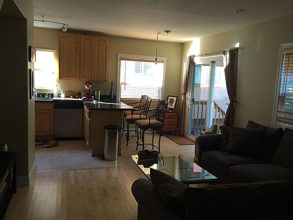 3rd image of 709 Alameda De Las Pulgas