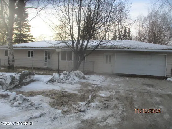 51635 McGahan Dr, Nikiski, AK 99611