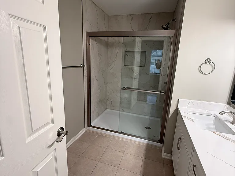 2427 Clover Field Cir — Photo 24