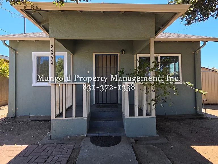 24274 Washington St — Photo 2