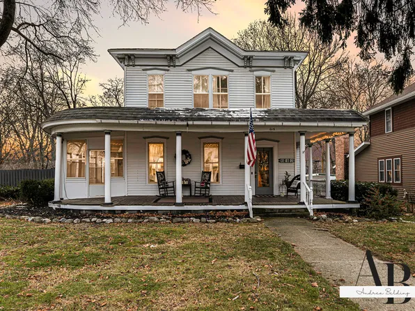 615 S Franklin St, Greenville, MI 48838