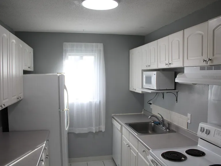 10 Village Brook Ln — Photo 20