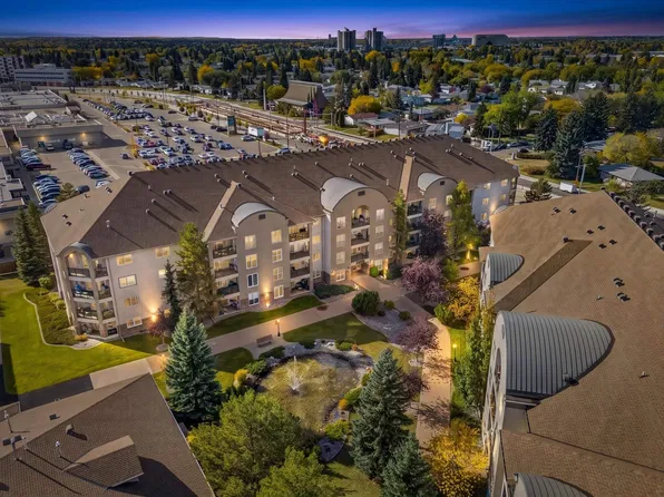 8922 156th St NW #306, Edmonton, AB T5R 5Z3