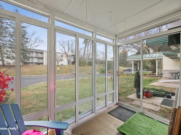 130 Demont Ave E APT 143, Little Canada, MN 55117