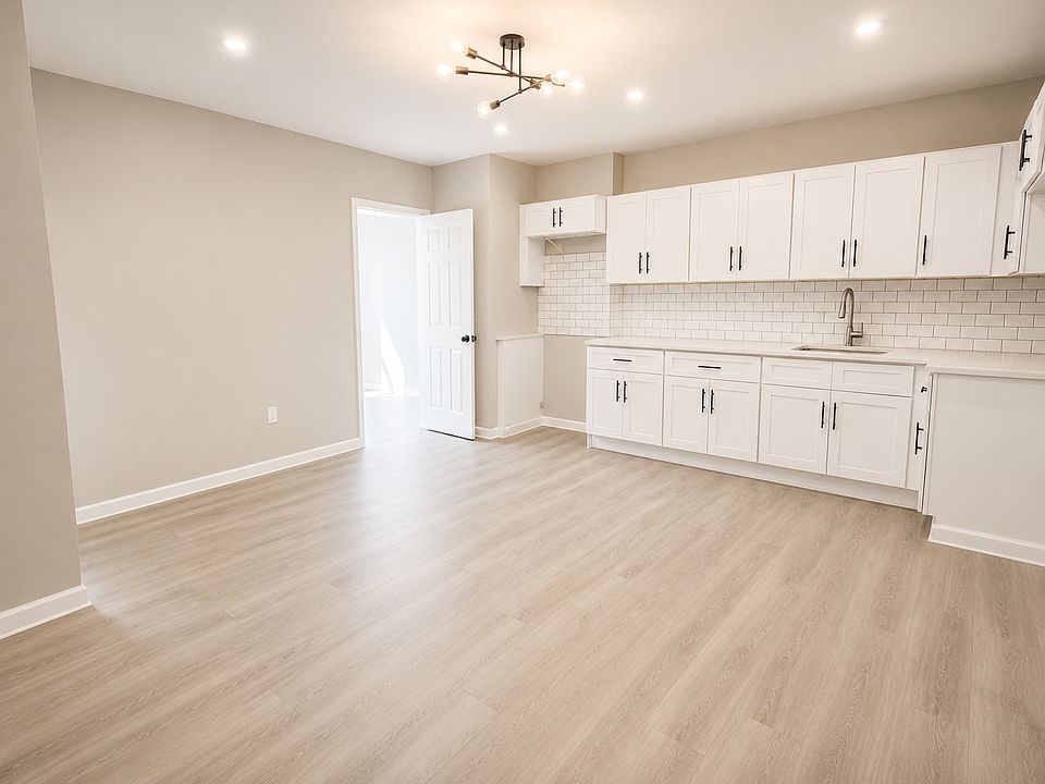 1st image of 291 W Runyon St #2B