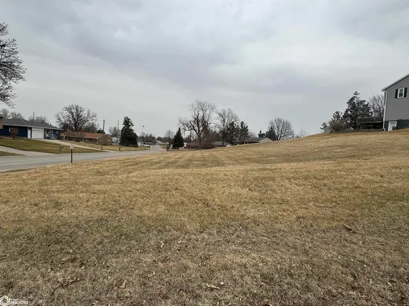 502 Brentwood Rd, Marshalltown, IA 50158