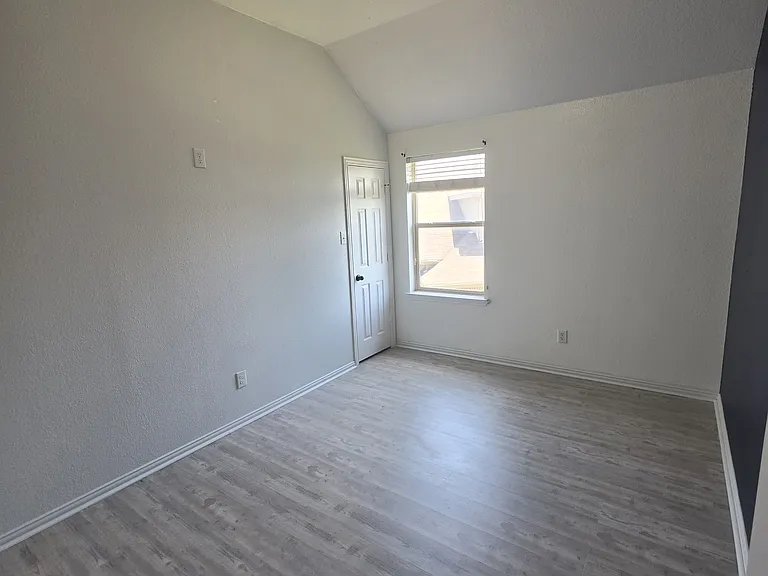 1320 Wheatear Dr — Photo 26