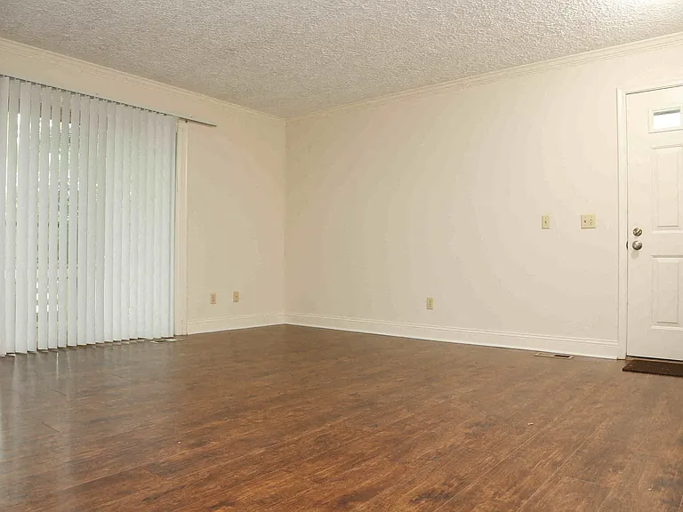 1398 Compton Ct 2bed 1bed UPDATED Ranch
