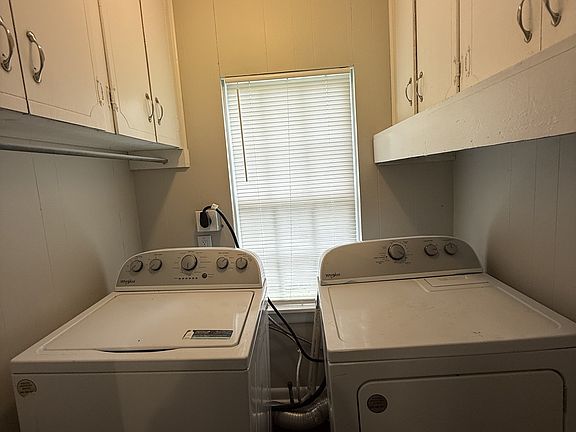 5th image of 335 1st Ave NW