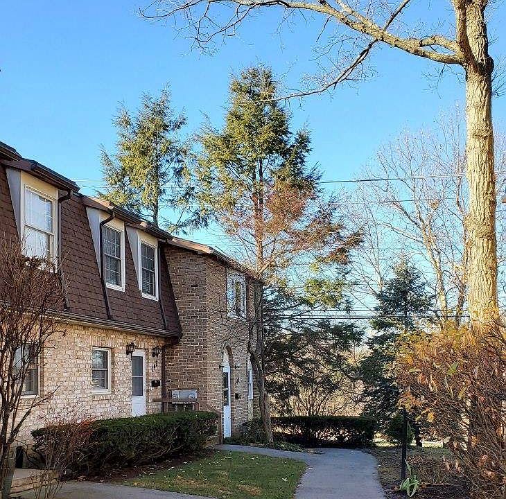 1st image of 142 Haverford Cir