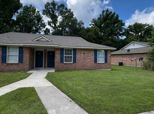 412 Admirals Walk Dr, Saint Marys, GA 31558