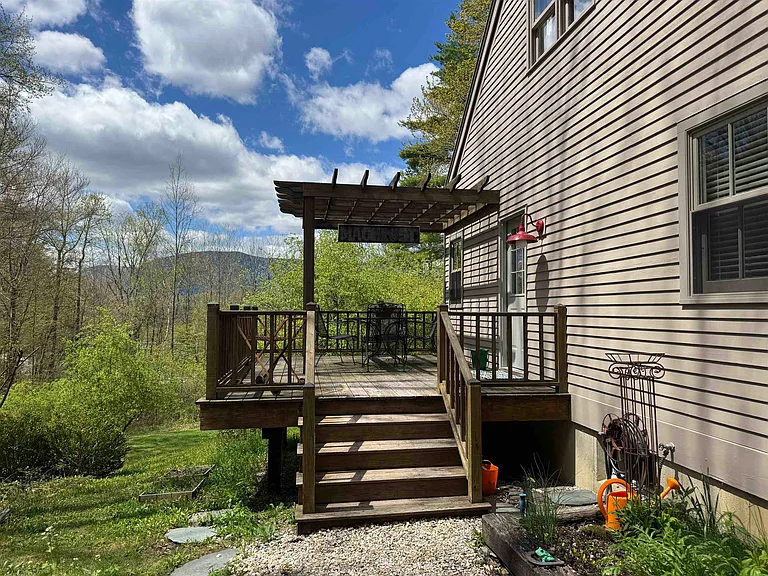 259 Nottingham Park — Photo 4