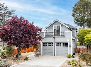 1050 Acacia St, Montara, CA 94037