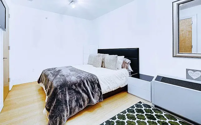 Rented by New York Casas Ltd. | media 18