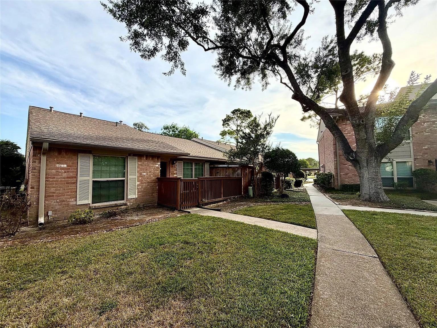 1 bed, 1.0 bath, 680 sqft, $1,200 — Photo 2