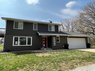 10205 Wagon Train Rd, Hickman, NE 68372