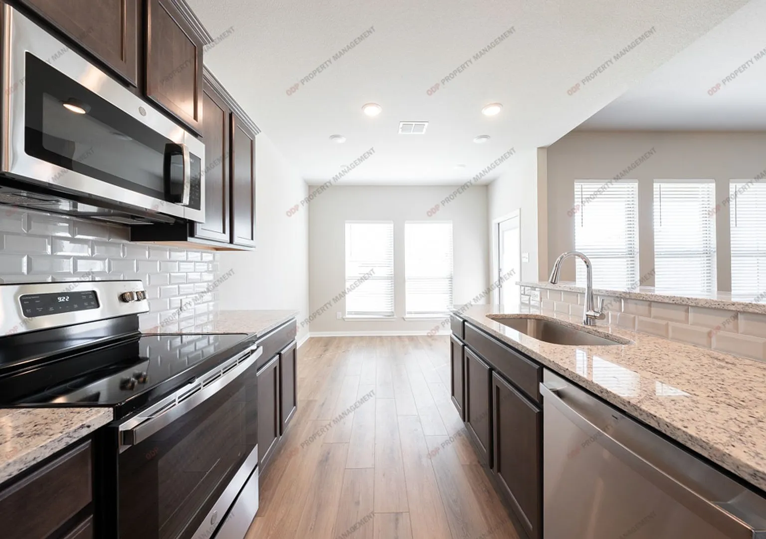 Available now! Spacious 4 Bedroom Home in South Temple Friars Creek Neighborhood — Photo 2