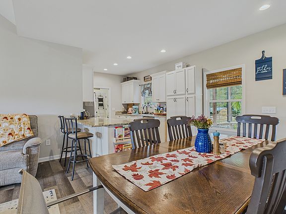 4th image of 1578 S Berlin Rd