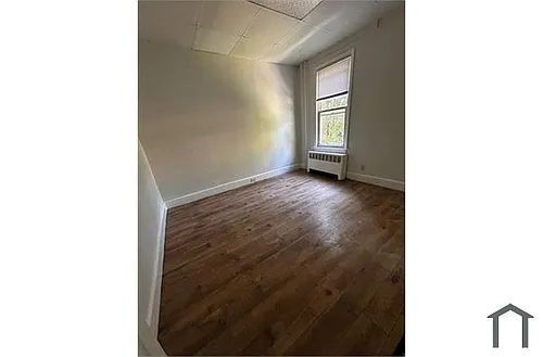141 Voss Ave Photo 1