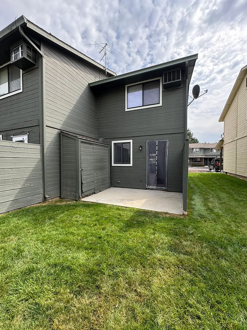 Spacious Updated 2-Bedroom, 1.5-Bath Condo — Photo 2