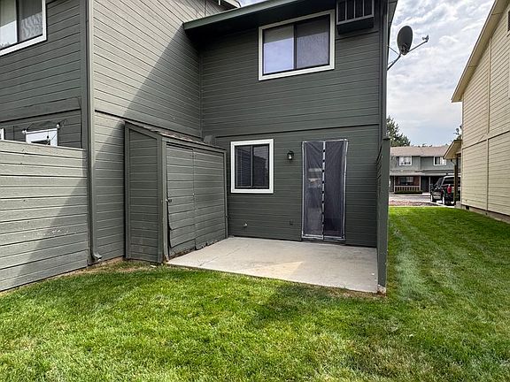 2nd image of 2889 S Abbs Ln