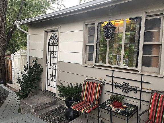 Bk Yard East Side of Garage