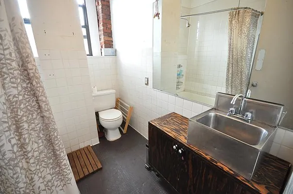 Rented by Mark David | media 30