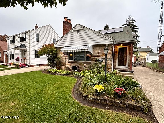 2nd image of 539 Ansonia St