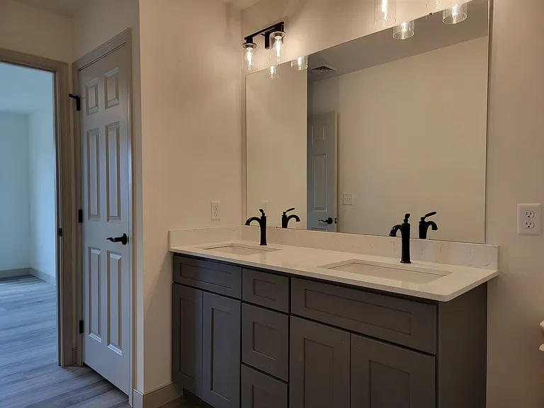 11 Yacht Ave #C — Photo 11