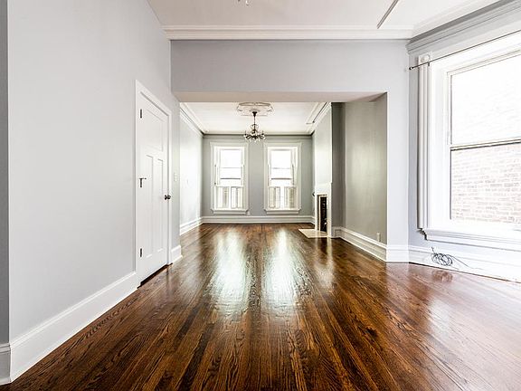 5th image of 2040 N Bissell St #1
