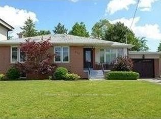 441 Saville Cres, Oakville, ON L6L 3T9