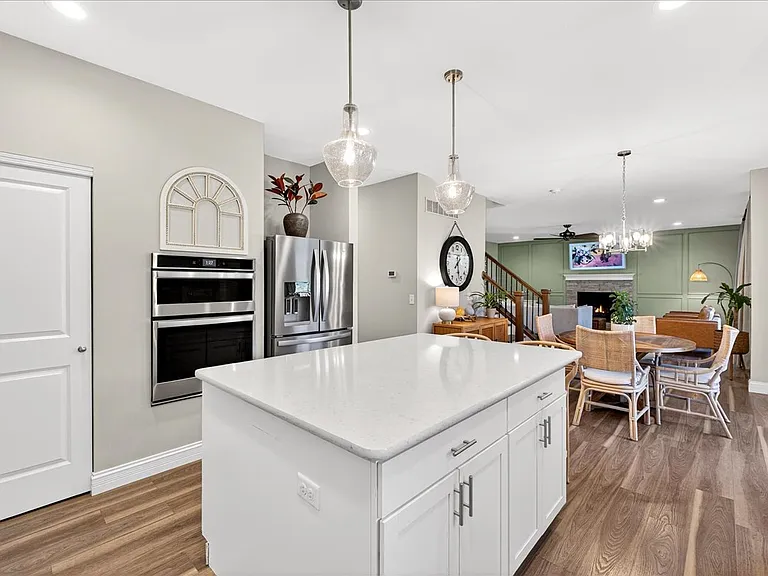 415 Filipp Ln — Photo 34