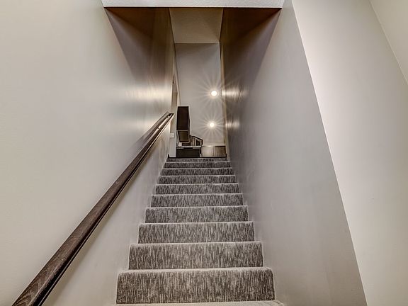 5th image of 1000 N Hillcrest Pkwy APT 202