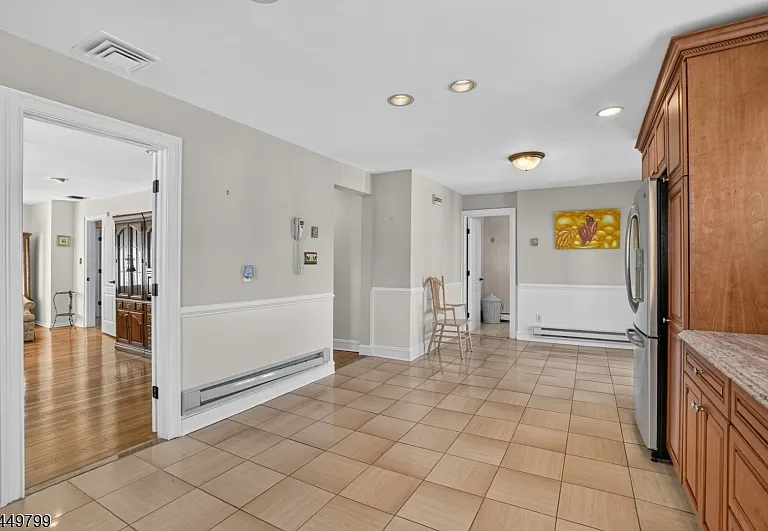 200 N 18th St #2 — Photo 3