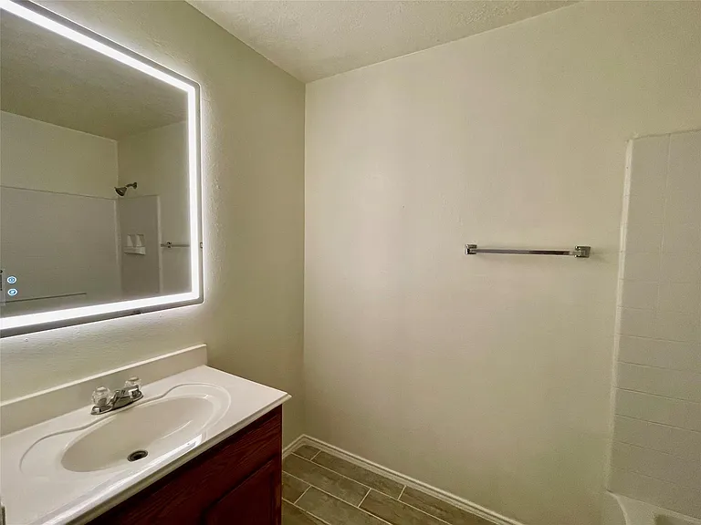 19127 Yaupon Ranch Dr — Photo 33