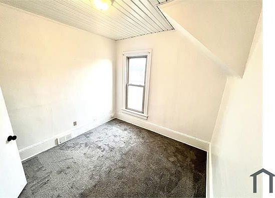 4th image of 3027 W Mount Vernon Ave #3029B